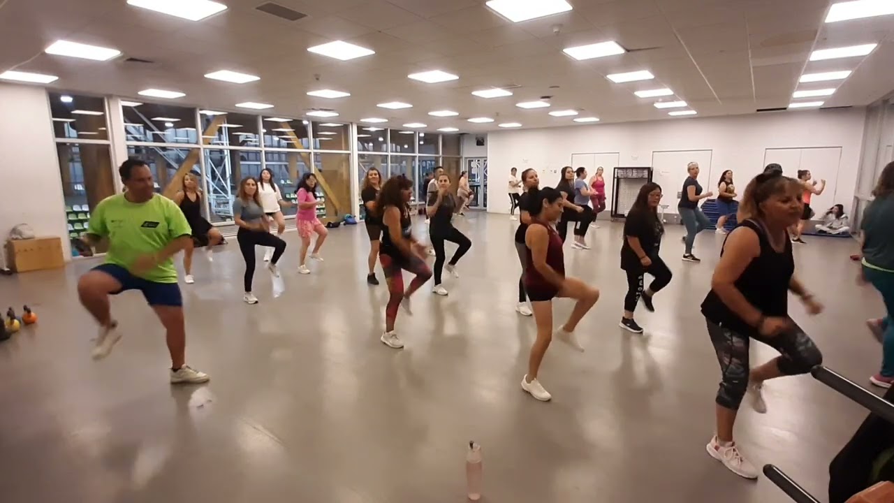 Baile entretenido 8 Jueves 19 de Marzo 2026 profesor Eduardo Ramírez CEVS lo Espejo