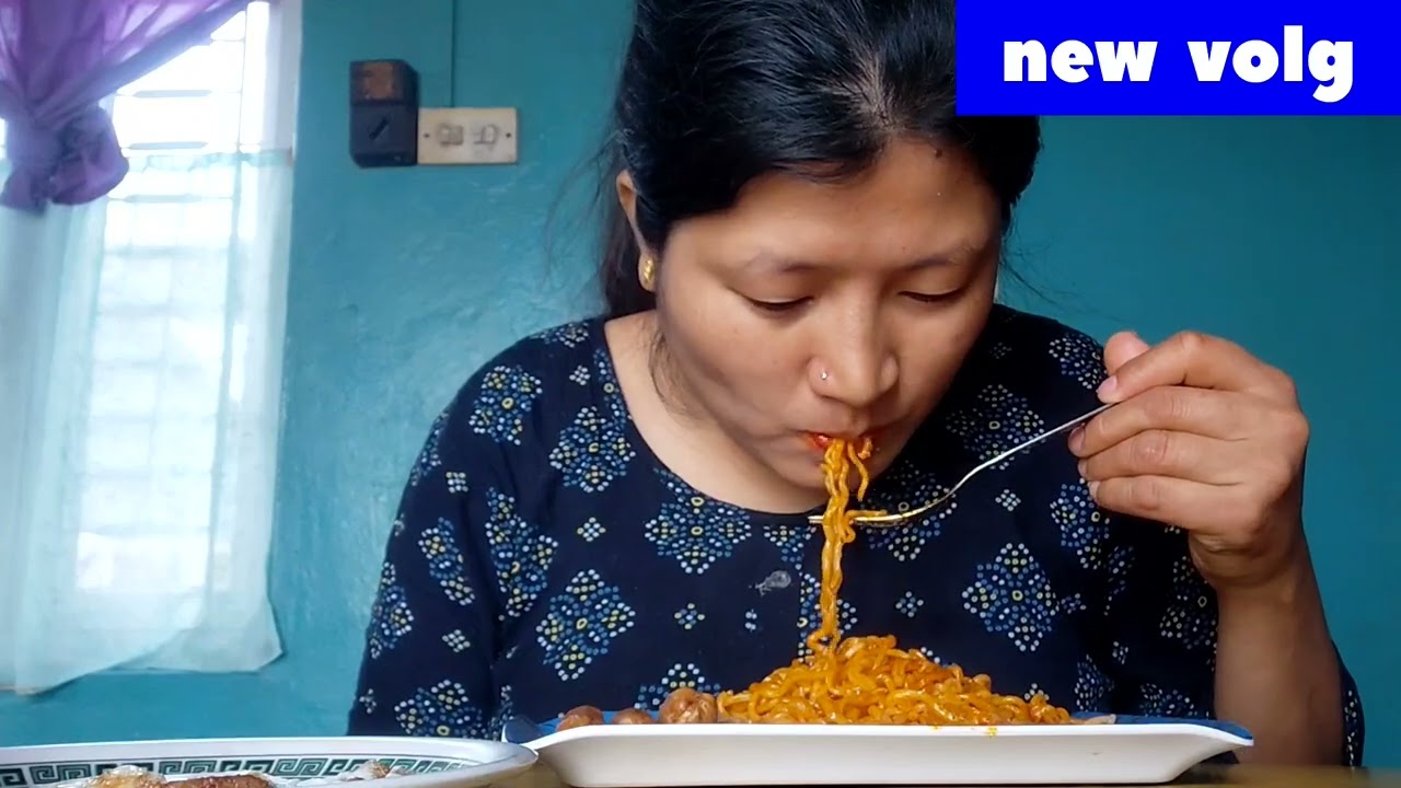 Mukbang yummy Yummy  tasti hai tw guys#newvlog #youtube 