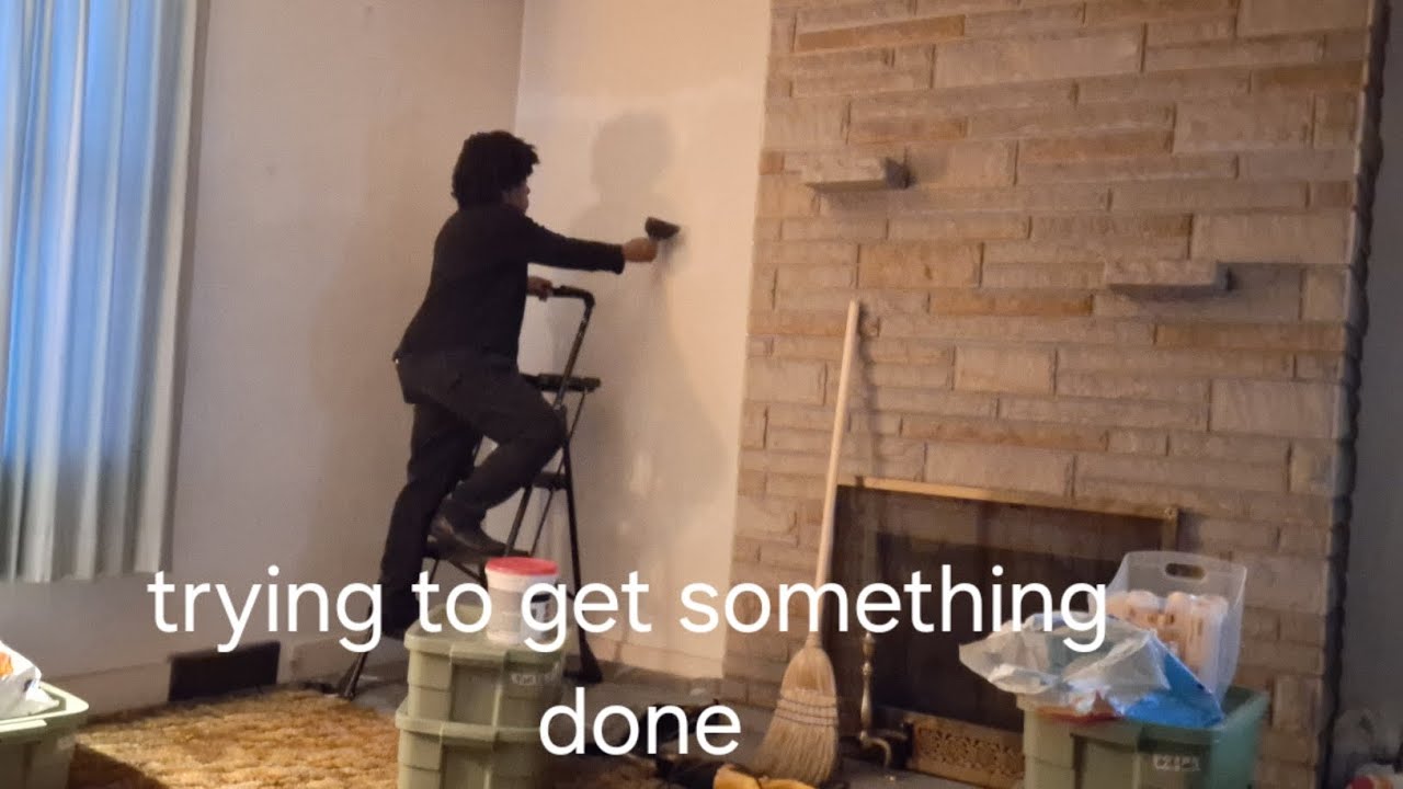 Got another TV- back at the house working. part 2