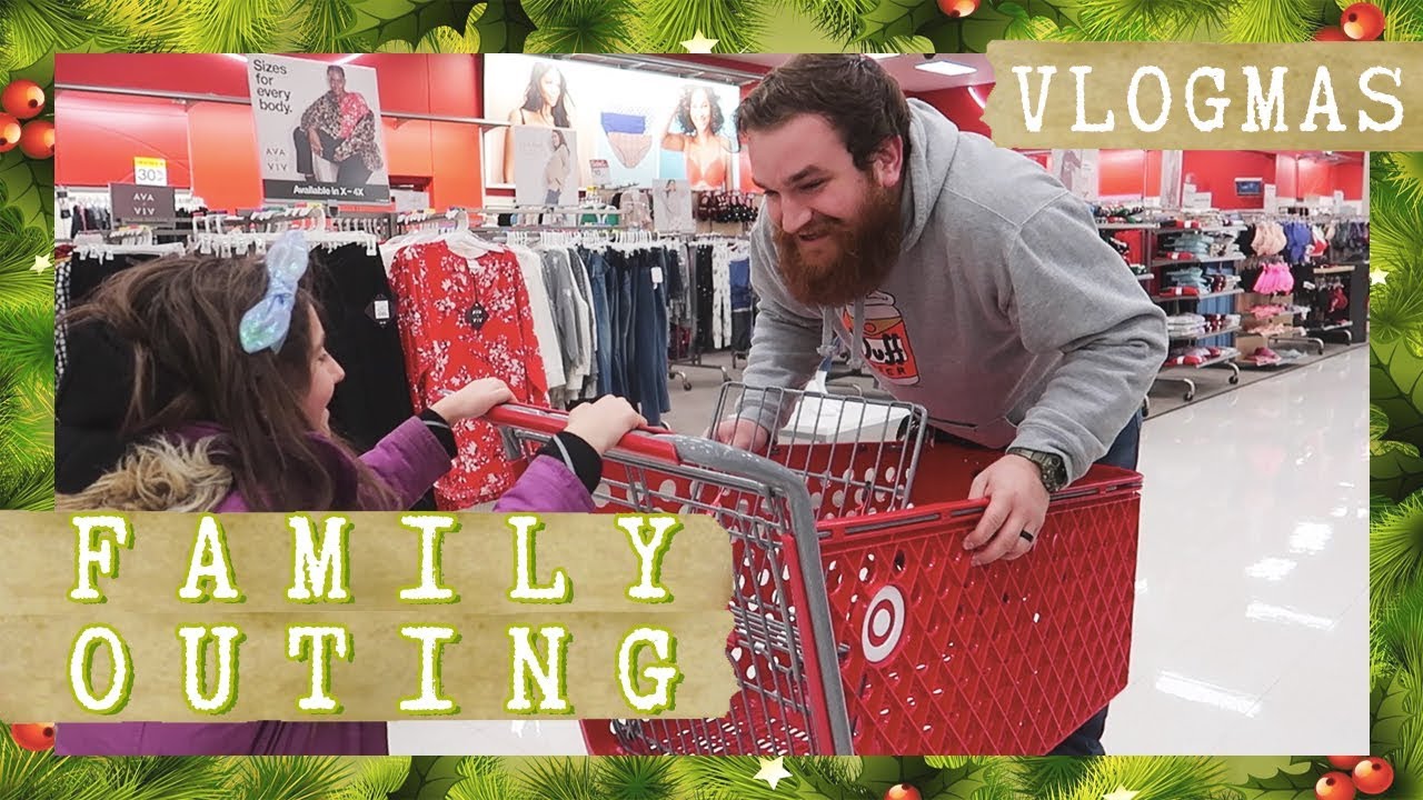 NIGHTTIME FAMILY OUTING | Vlogmas 2018