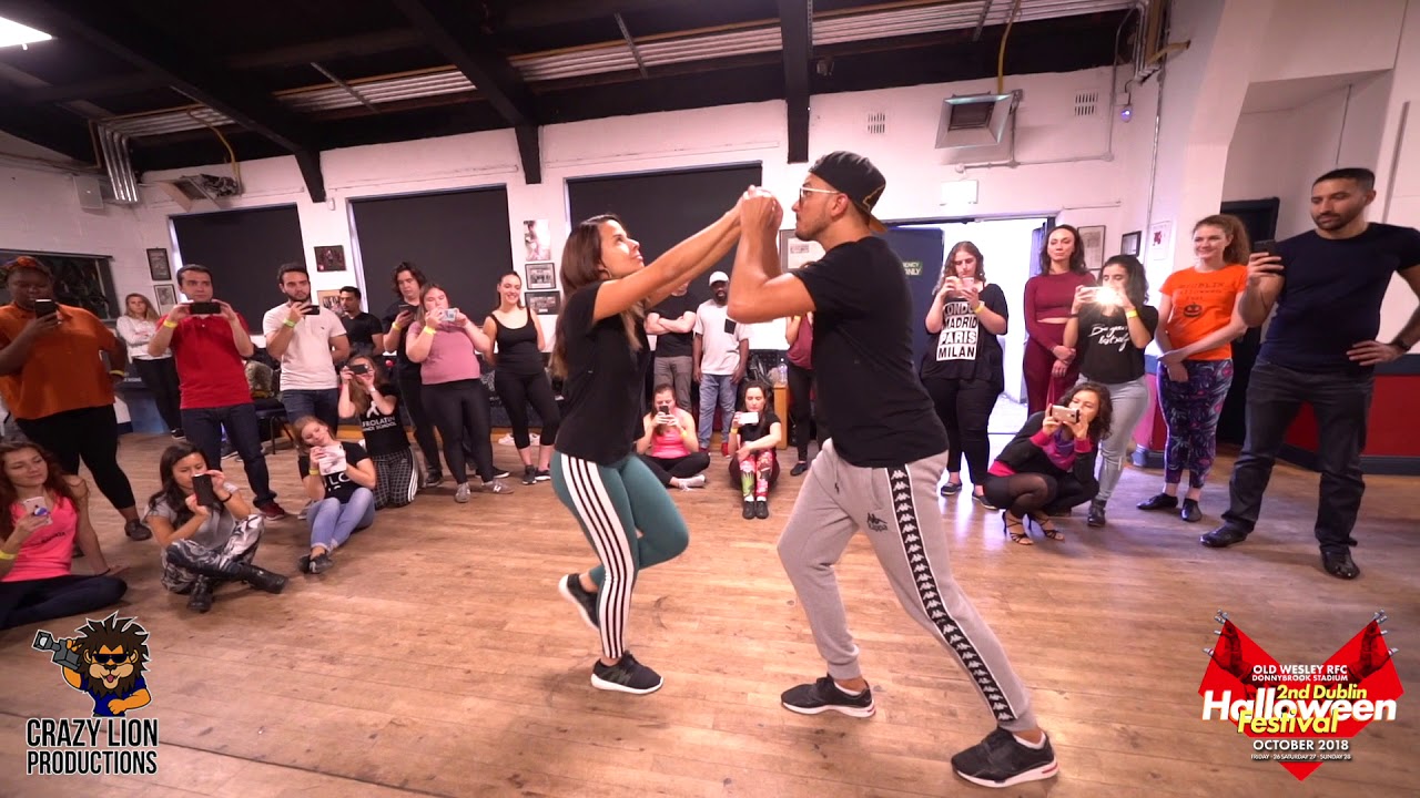 Samy El Magico & Carolina [ Frank Reyes - Extrano Mi Pueblo ] @ 2nd Dublin Halloween Festival 2018