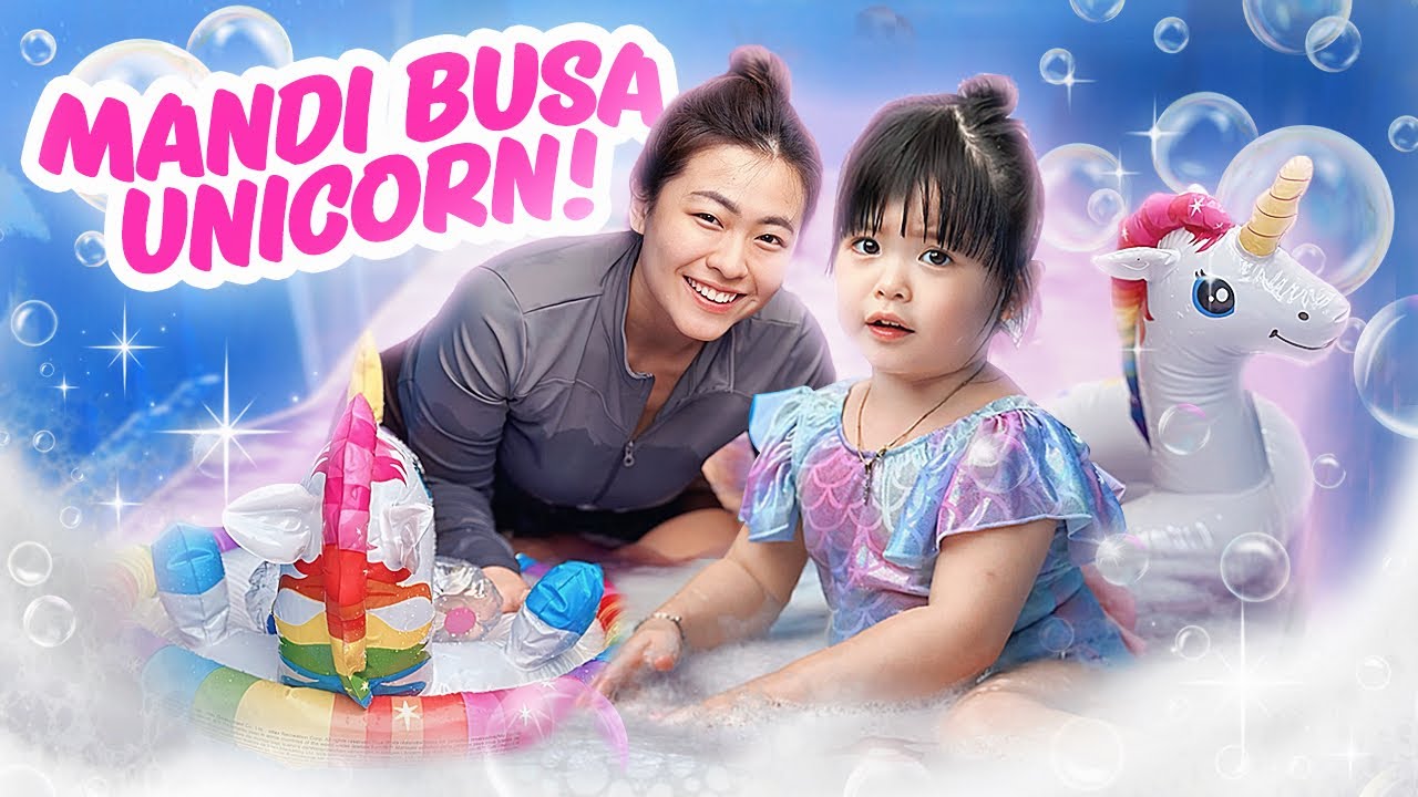 YUKA-CHAN MANDI BUSA DI KOLAM IKAN! | vlog