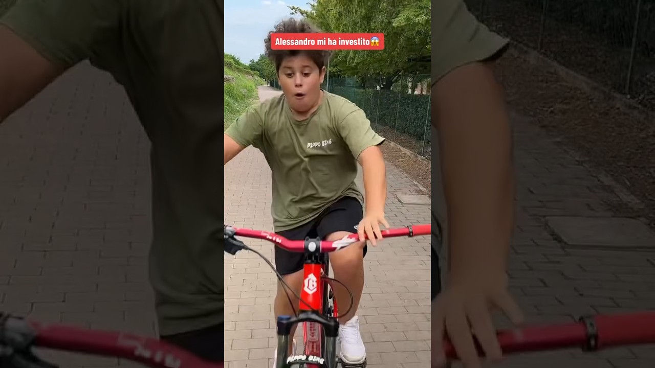 Alessandro mi ha investito mentre andava in bicicletta e&hellip;