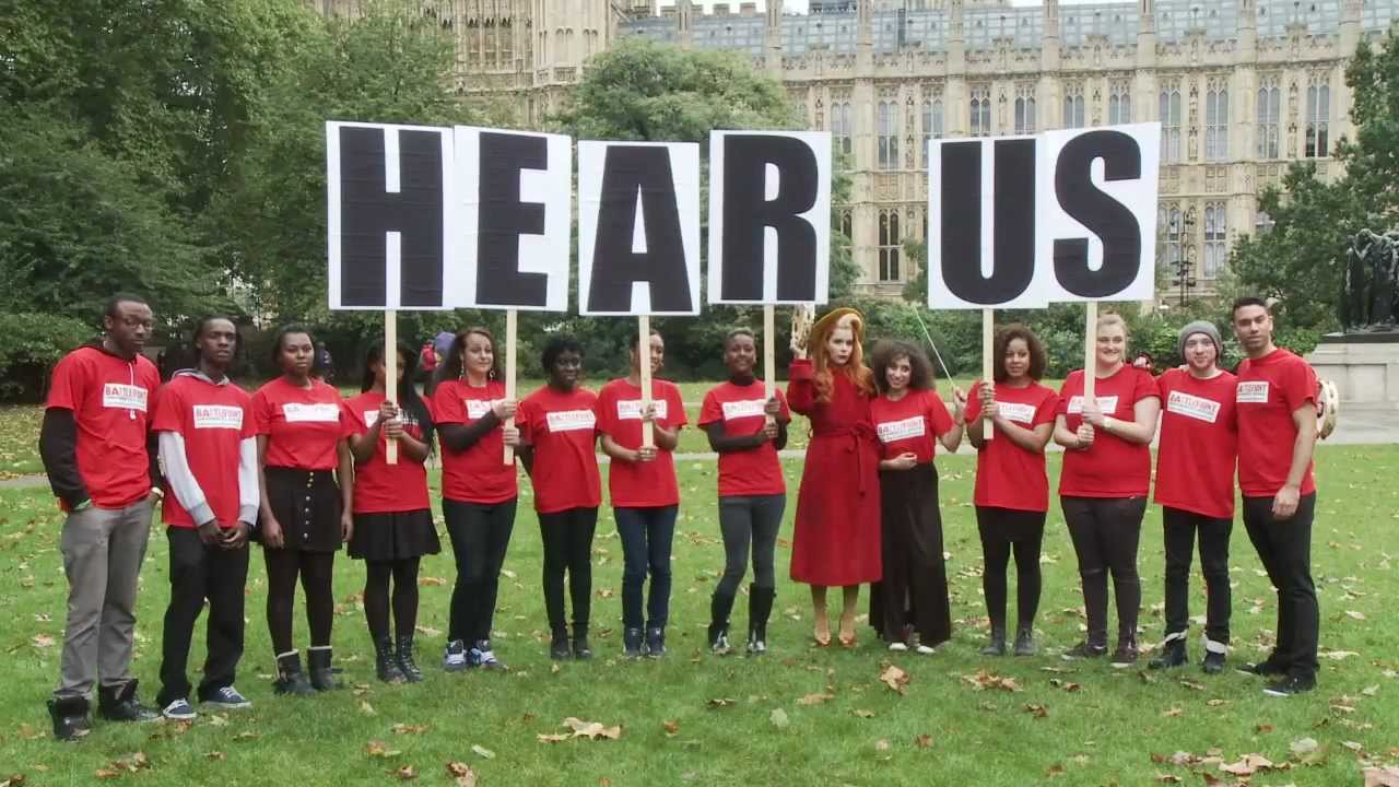 Paloma Faith joins youth choir to protest outside parliament