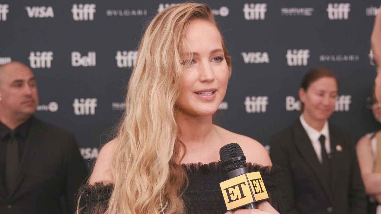Jennifer Lawrence Makes Smoking, Pregnancy and Plastic Surgery CONFESSIONS