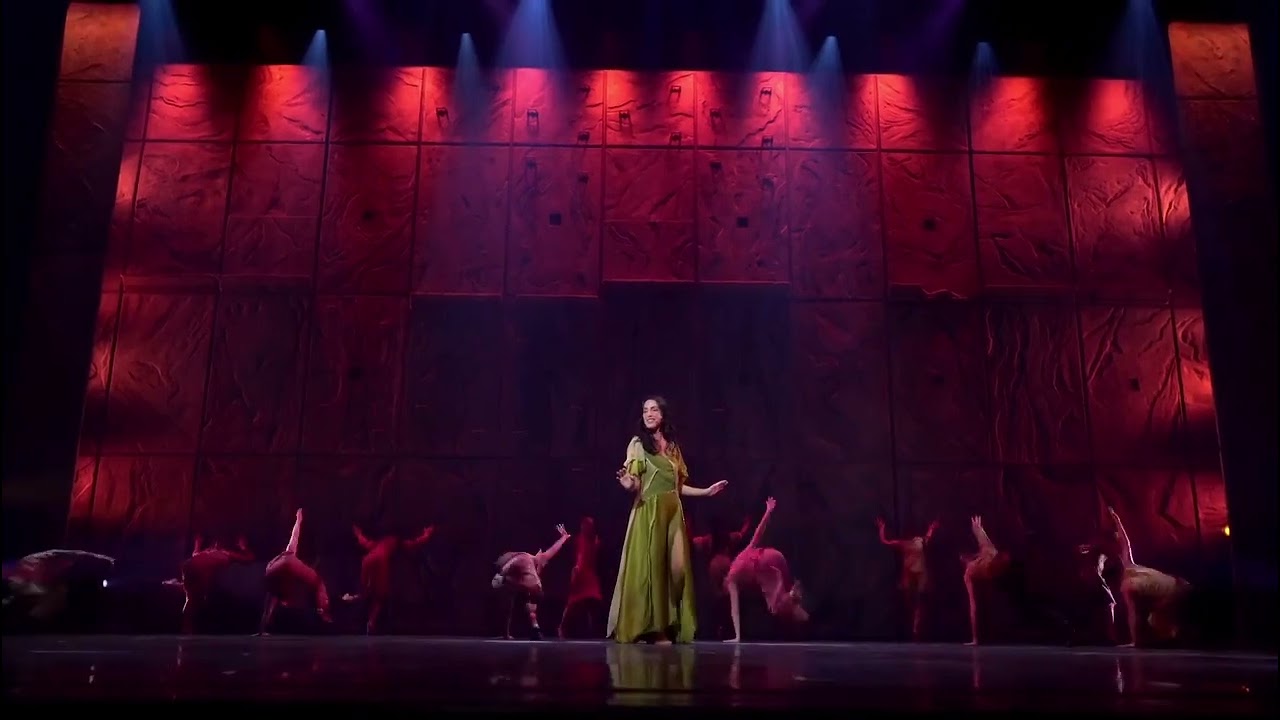 Elhaida Dani (Esmeralda) - Bohémienne [Notre Dame de Paris 2022]
