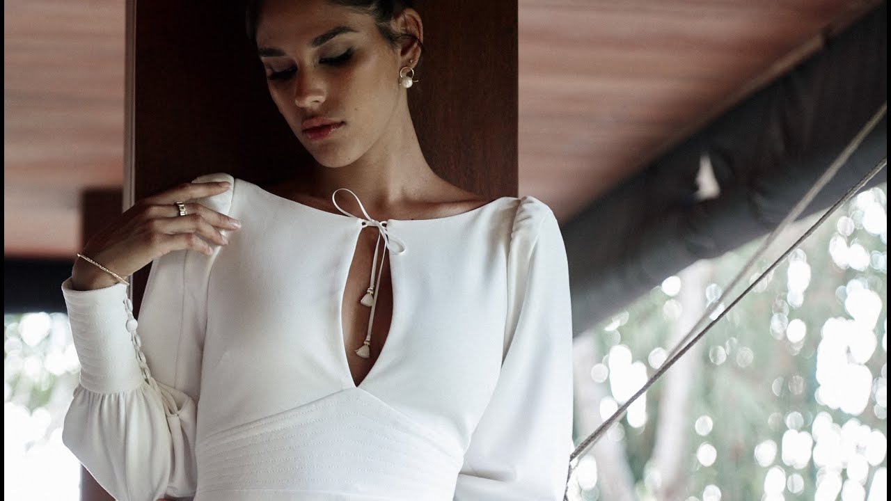 EBONY With Sleeves