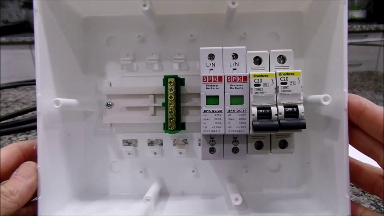 MONTANDO STRING BOX PARA MICRO INVERSOR SOLAR