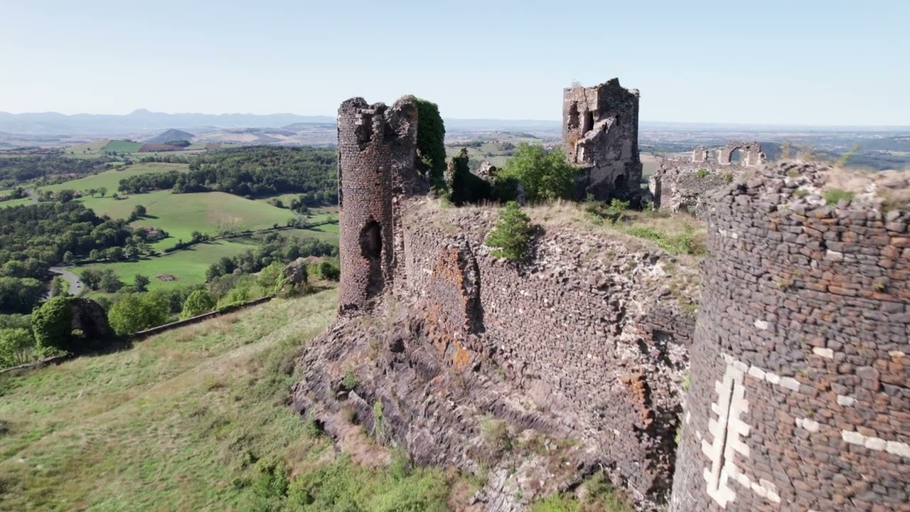 Château de Mauzun , Auvergne