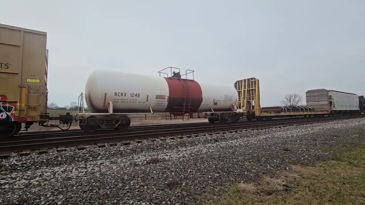 NS AC44C6M Leads Manifest with Trailing SD40E