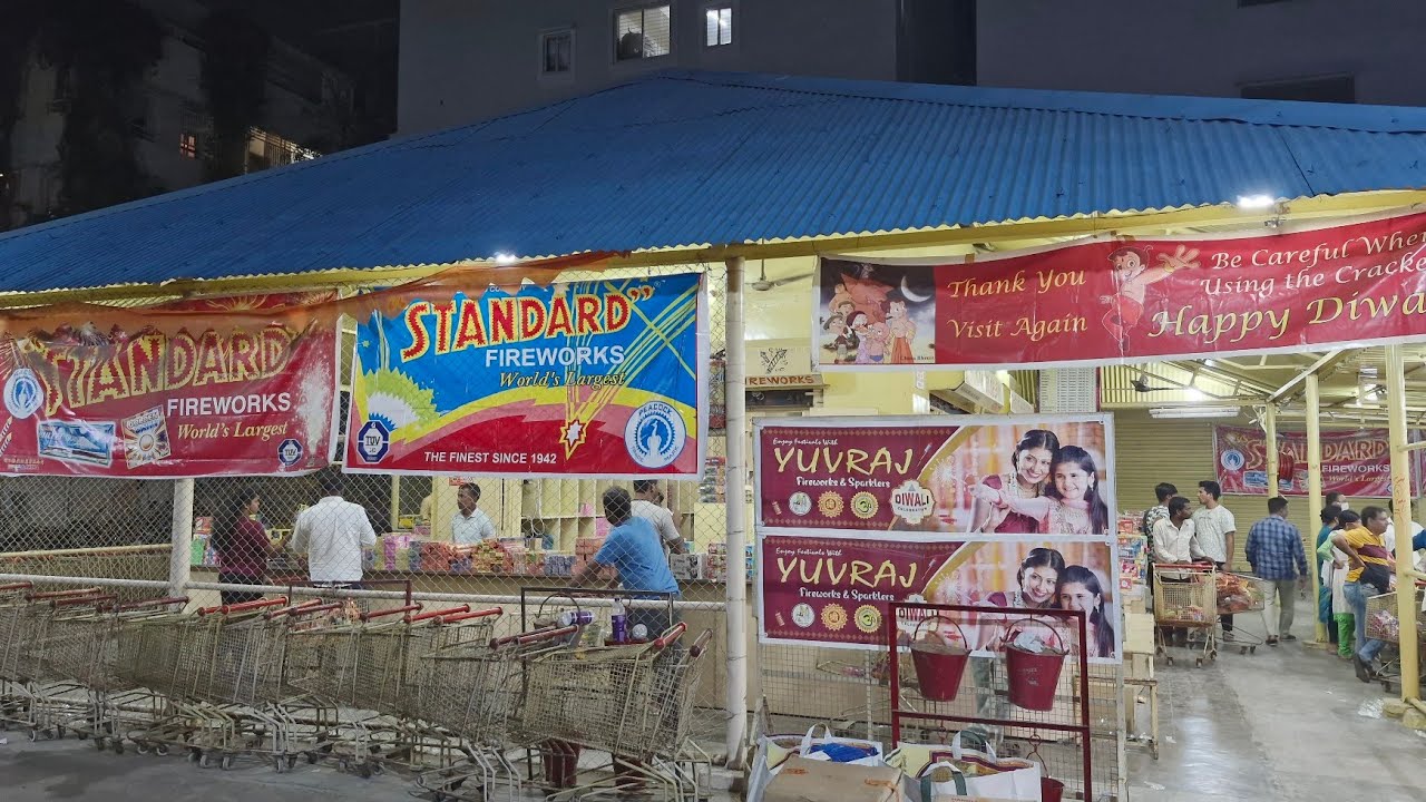 Diwali crackers, vishnu fireworks, sruthi fireworks, standard crackers and fireworks begum Bazar