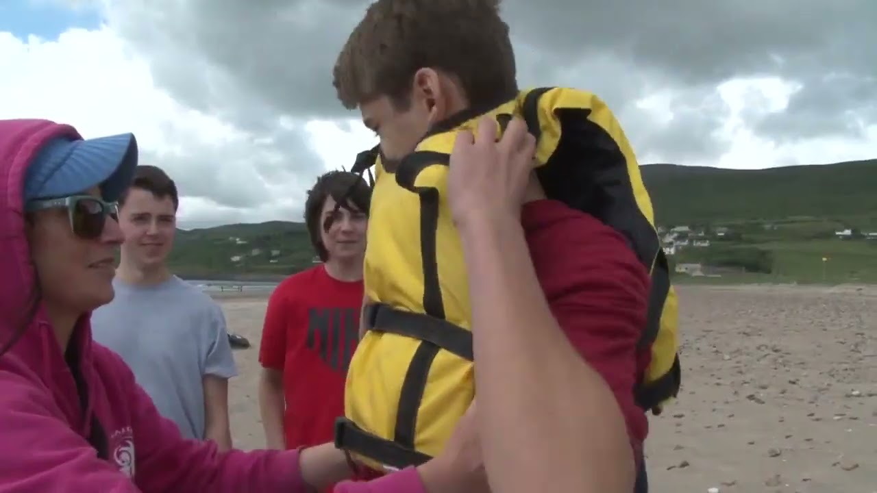 teaching kitesurfing