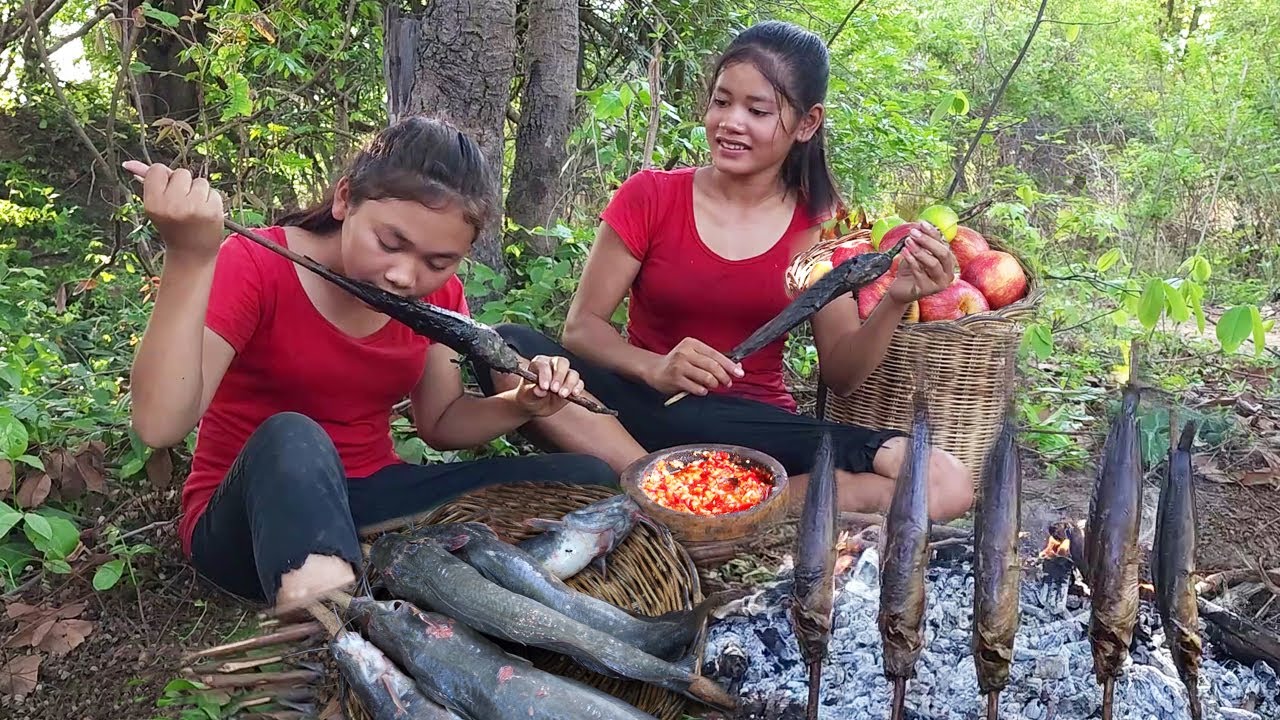 Survival Food we can find in forest today is catfish and grilling for our lunch
