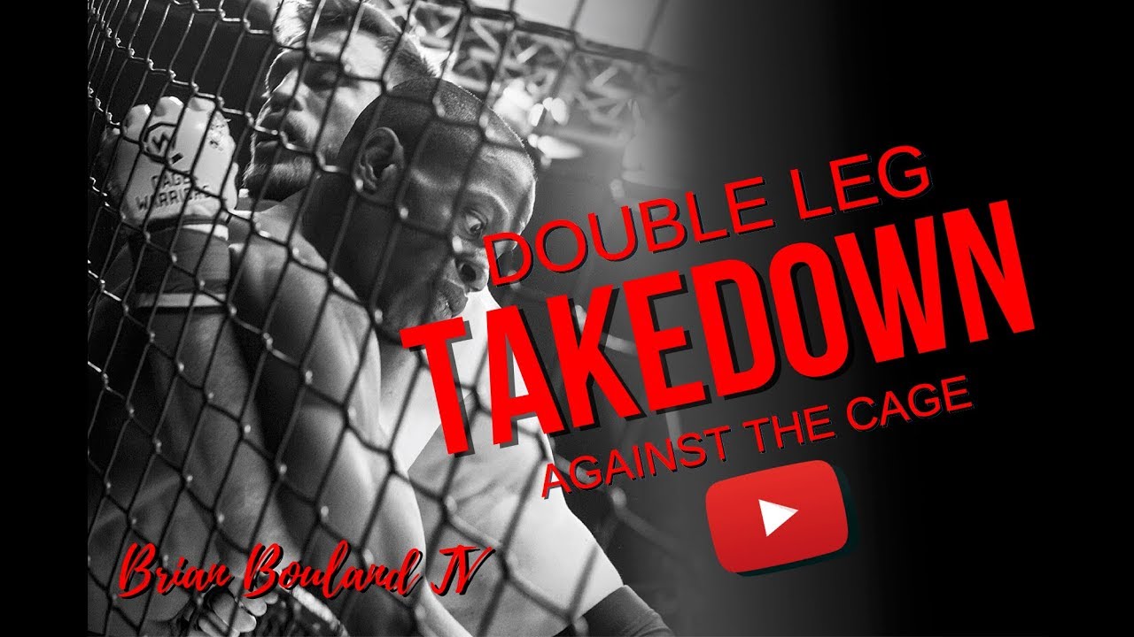 MMA Double Leg Takedown contre la cage