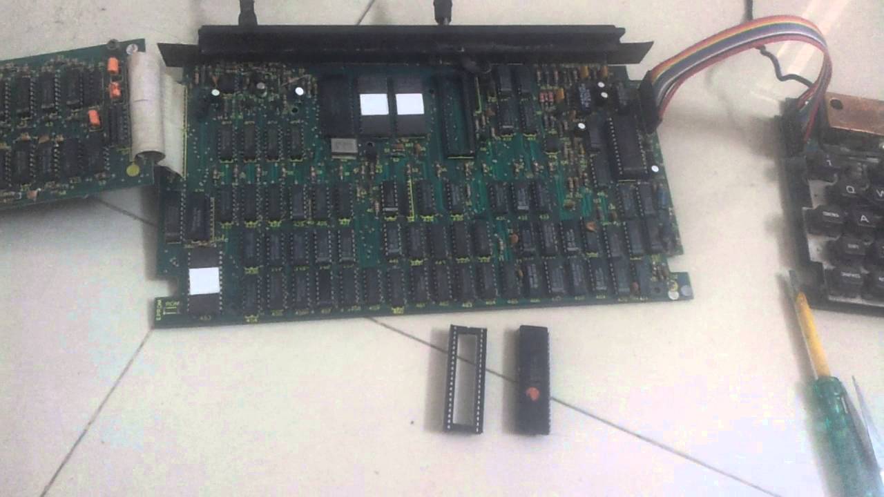 Grundy Newbrain BASIC 8 Bit Computer Repair - A Headsup on replacing the CPU socket.