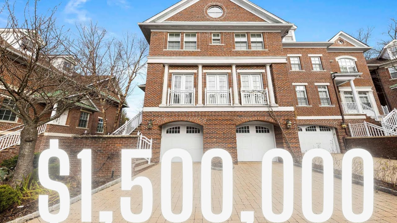TOURING A LUXURIOUS $1.5M TOWNHOUSE ALONG IN TENAFLY, NJ!