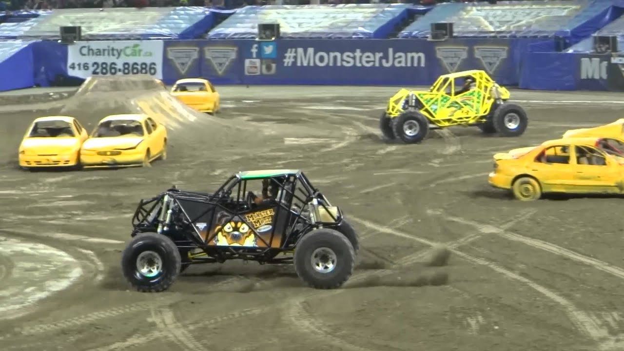 Monster Jam 'Rocket' (Premiere Appearance) Race & Freestyle - Toronto 2016
