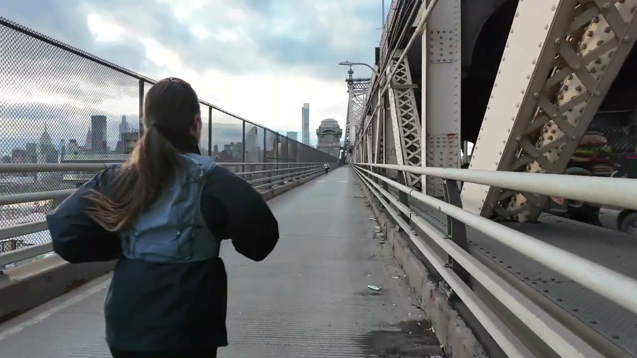 New York City: Walking From Queens To Manhattan