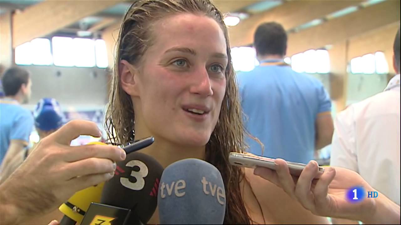 Mireia Belmonte recupera el record mundial del 1500m en piscina corta en 2014