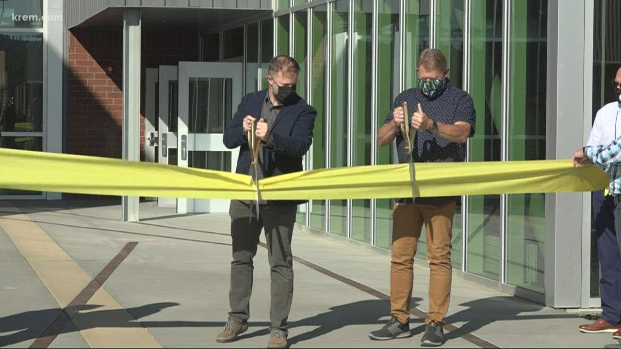 Middle school students step into brand new buildings