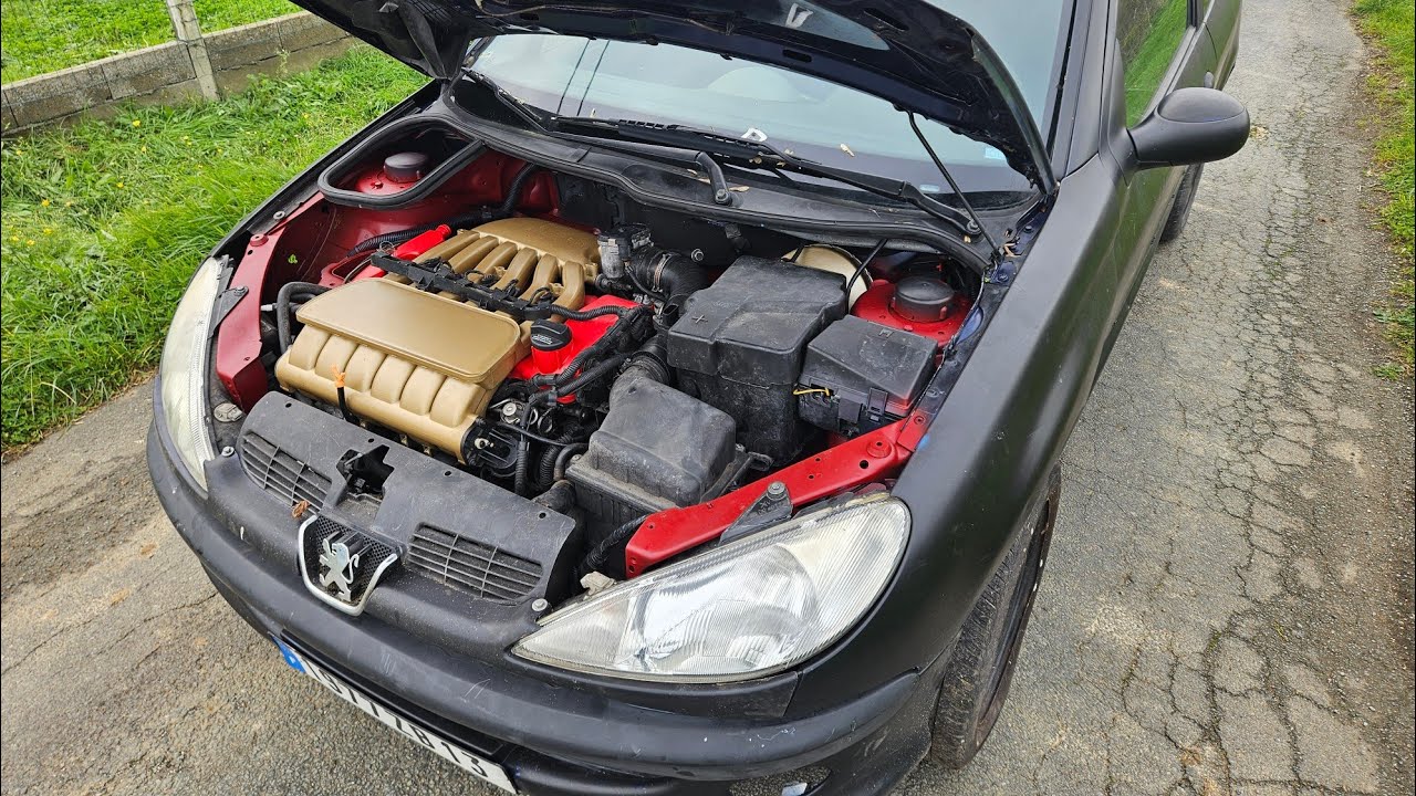 La 206 VR6 , Une Voiture qu'elle est bien pour faire un premier démarrage