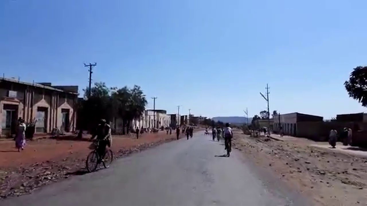 Eritrea 2015/2016 Dbarwa City Drive Hubi and Ralph