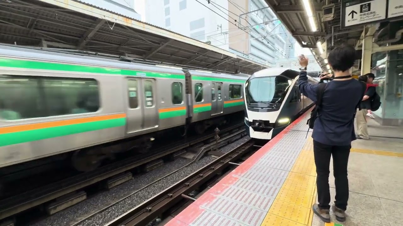 東海道線「関東」　横浜駅の特急サフィール踊り子のミュジックホン有り