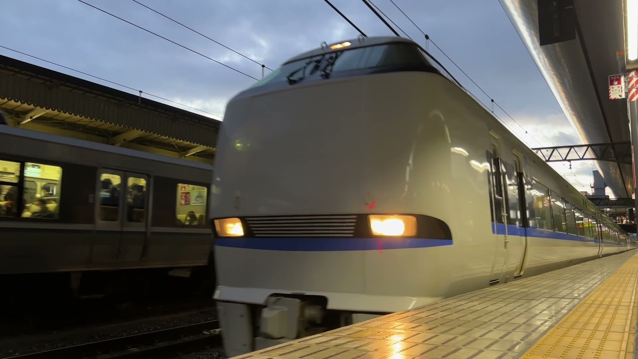 接近放送つき　サンダーバード京都駅入線&発車