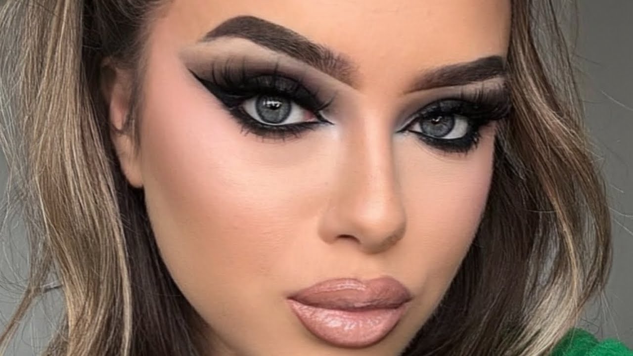 easy smokey eyes 