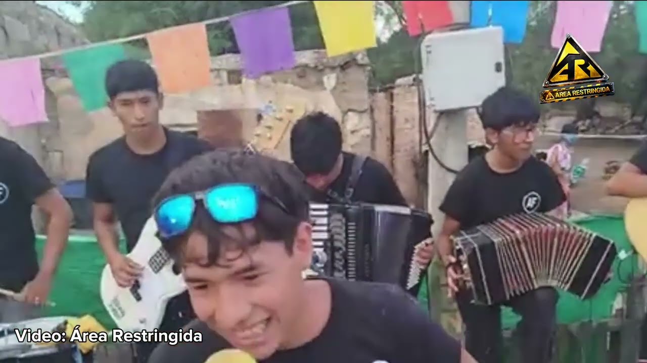 Show Carnaval de Antaño en calle Chacabuco - Los Arrieros del Fogón.