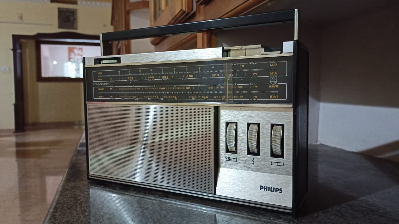 Philips India 15RL447/00R Commander Radio 1974 Brand new Old stock