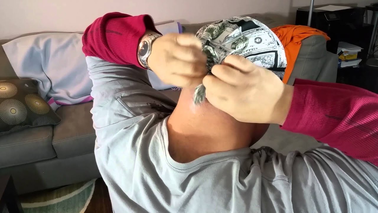 Как повязать бандану вокруг головы (демонстрация)