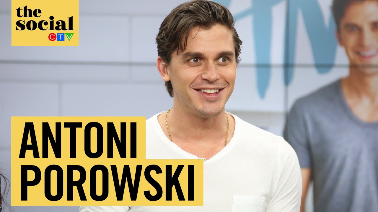 Antoni Porowski dishes on what he cooked for Taylor Swift | The Social