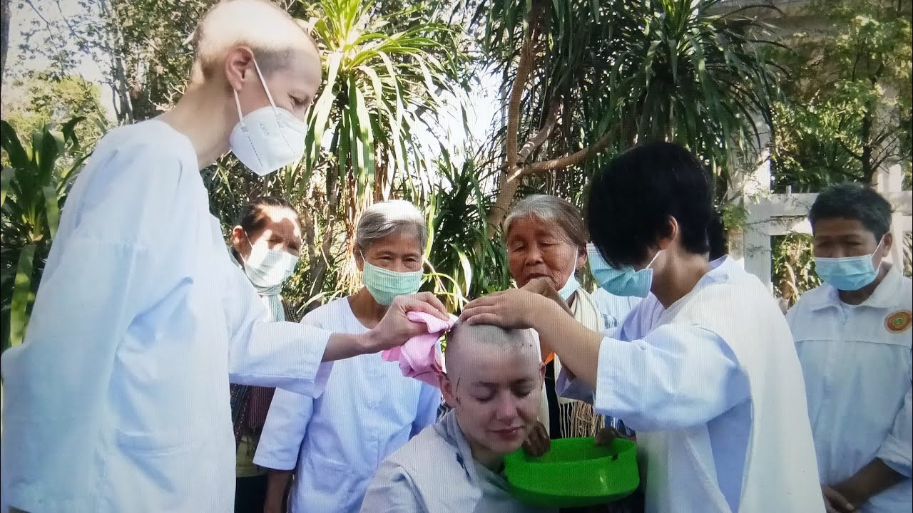 พิธีโกนผมฝรั่ง ชาวเยอรมัน เตรียมบวชเป็นแม่ชี