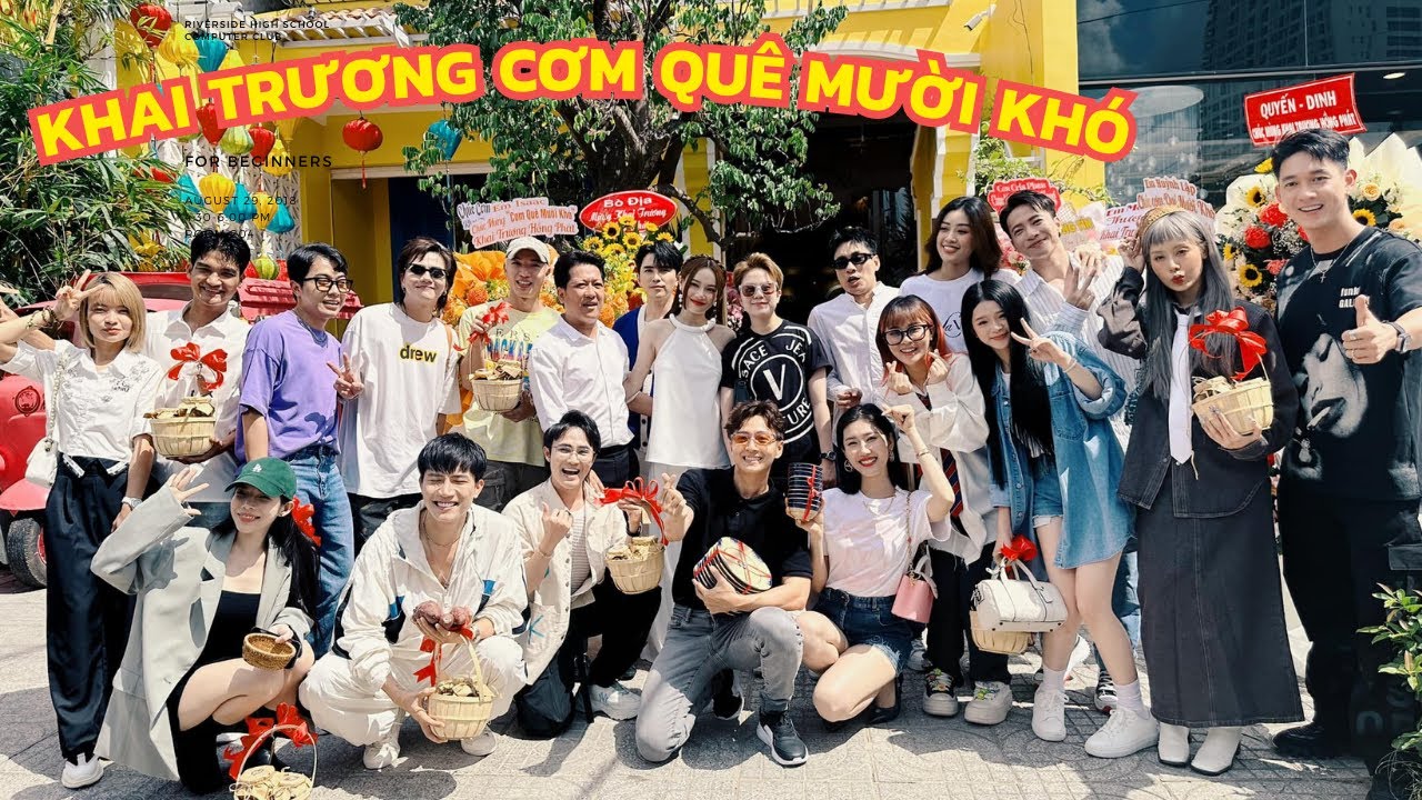 Trường Giang Khai Trương Quán Cơm Quê Mười Khó 3 - Phát La cùng loạt nghệ sĩ tới ủng hộ.