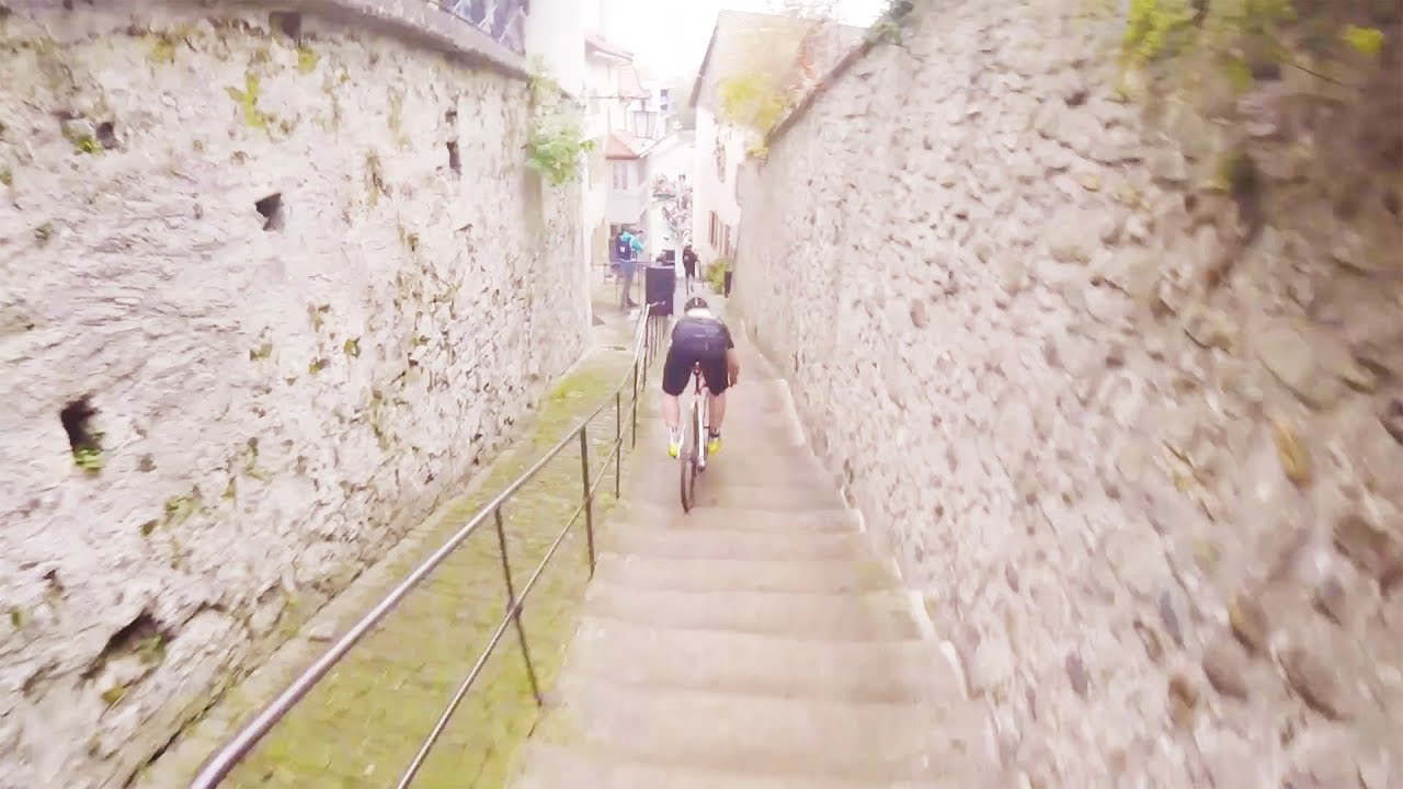 Claudio Caluori does cyclocross at Red Bull Velodux 2017.