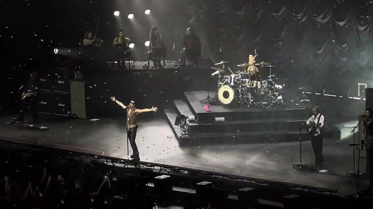 YUNGBLUD - Hello Heaven, Hello I. (Vienna 29.10.2025)