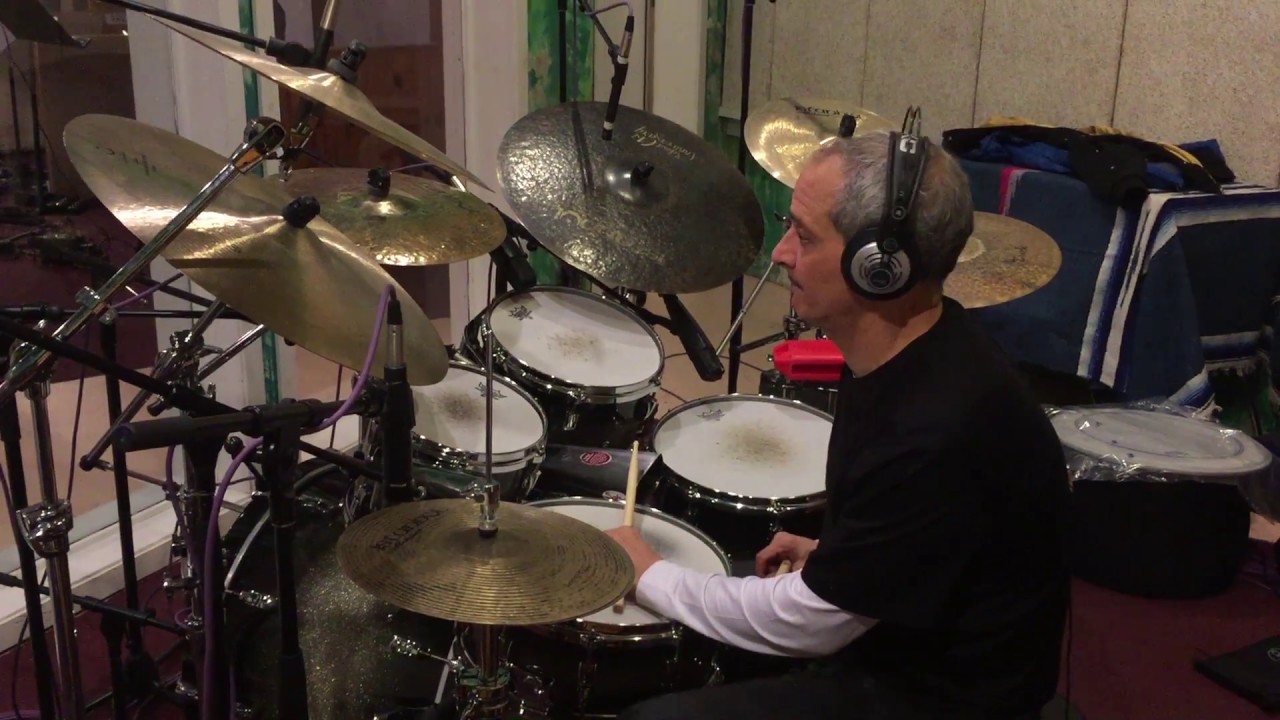 Robby Ameen Days in the Night Video