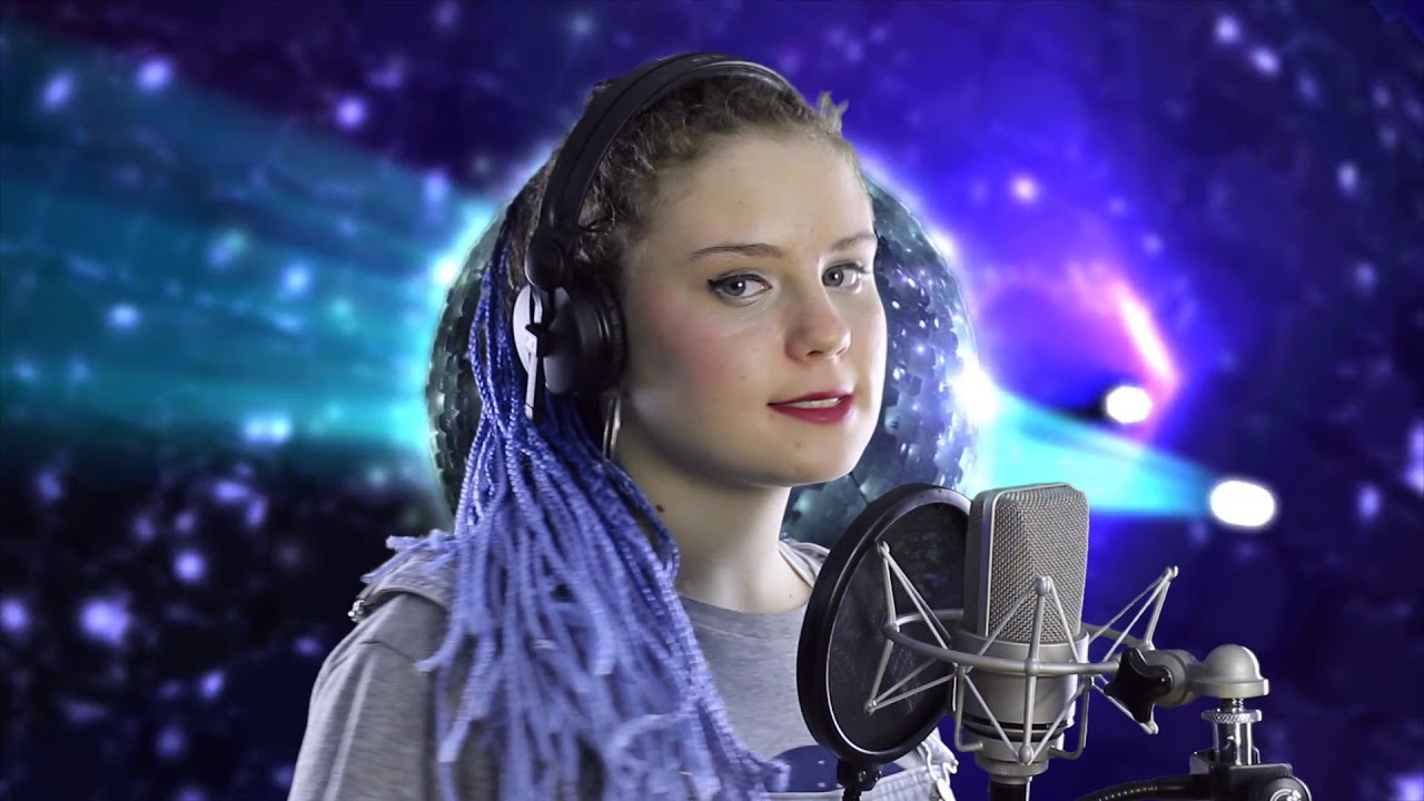 Becky G, Natti Natasha - Sin Pijama (Cover By Leoni Steckenbauer)