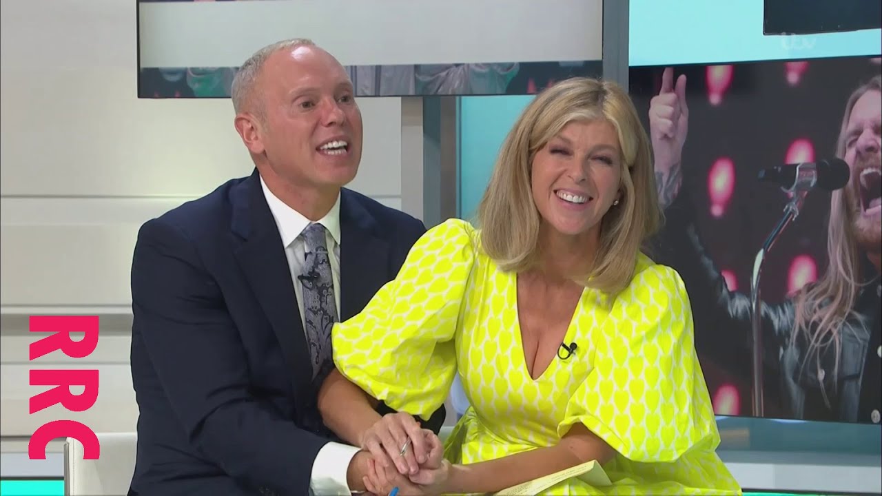 Kate Garraway @leaning into cleavage
