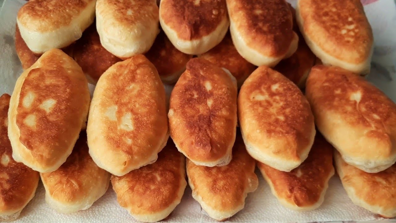 russische PIROSCHKI sehr lecker mit Eiern und Lauch / пирожки пушистые как пух