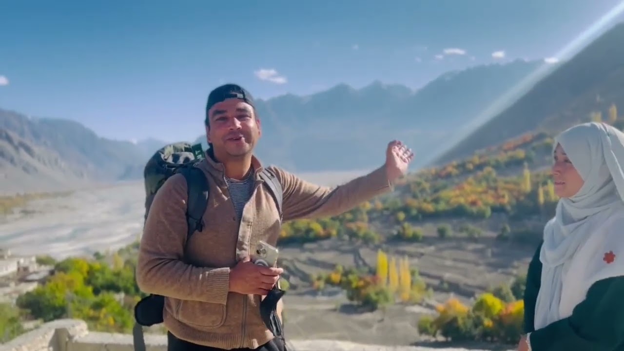 Most beautiful | Machulo Valley |Colors of Autumn ایک  سیاح سے ملاقات