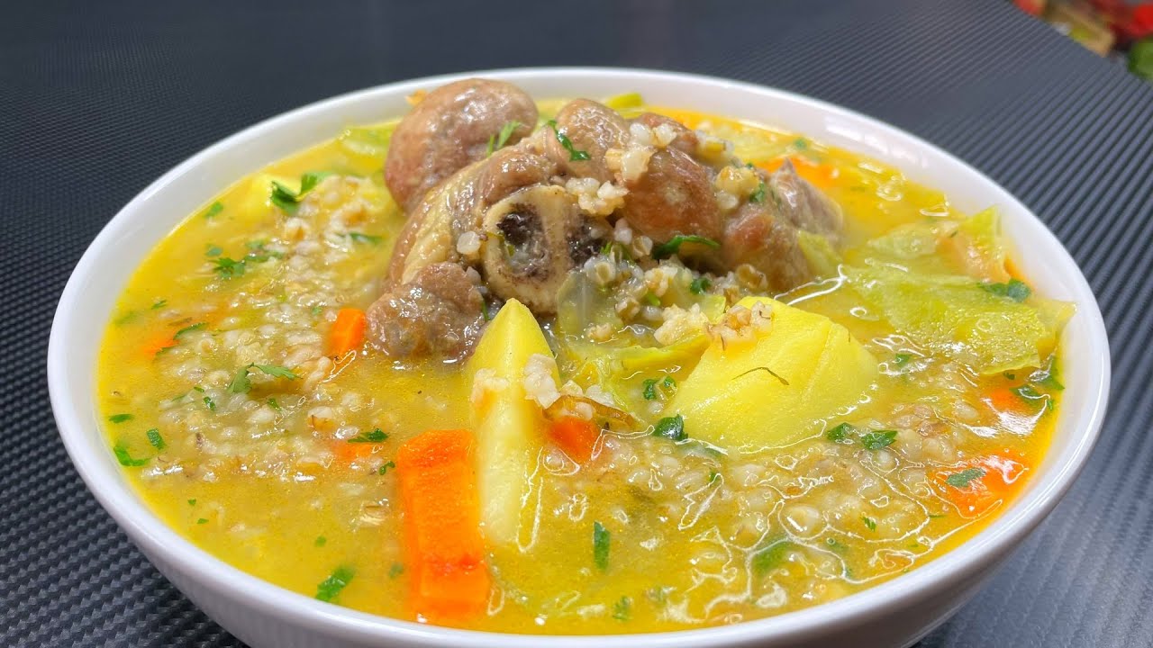 Sopa de Arroz de Cebada con Carne de Cerdo.