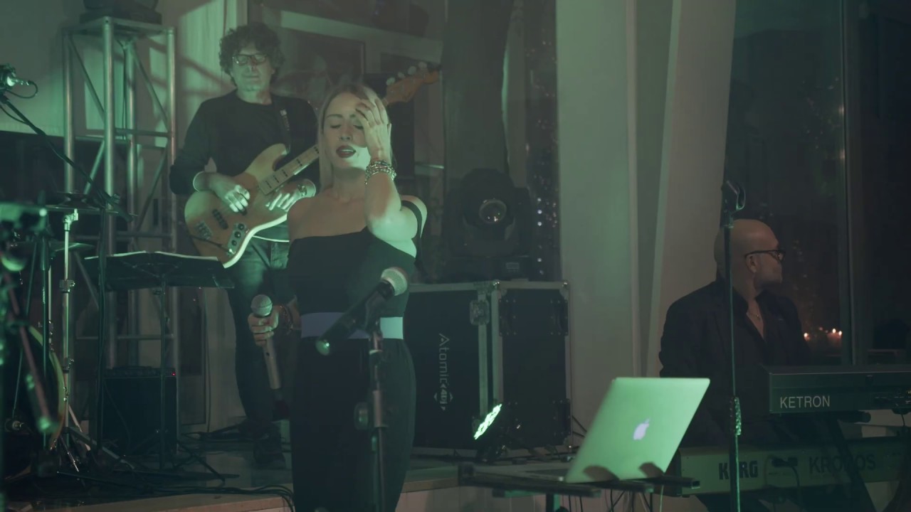 Montecarlo Live Band & Marty in Shallow di Lady Gaga - Musica Matrimonio Bari