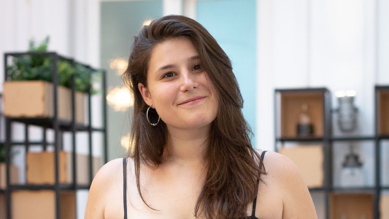 Mirene Perez de TRIPOLAR responde preguntas sobre redes sociales y estrategias digitales.