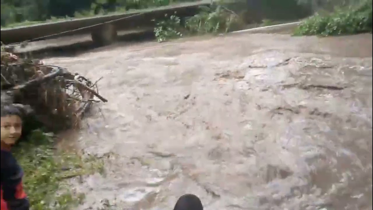 🌧️ «Сильные дожди обрушились на север Никарагуа: реки вышли из берегов, а природа впечатляет»
