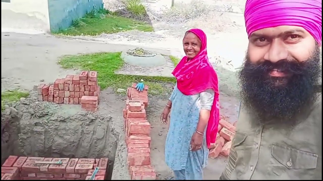 ਸ੍ਰੀ ਮੁਕਤਸਰ ਸਾਹਿਬ ਬੂੜਾ ਗੁੱਜਰ ਰੋਡ ਤੇ ਸੀਵਰੇਜ਼ ਦਾ ਕੰਮ ਚੱਲ ਰਿਹਾ | 