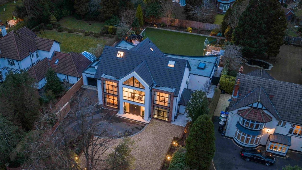 Luxury Cheshire Home in 90 Seconds
