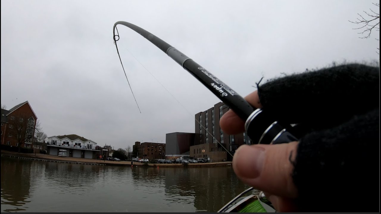 Street fishing for pike with a sponge 🧽🧽🧽😅