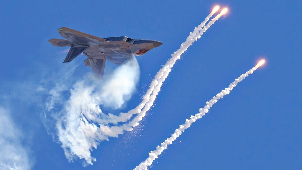 Incredible F-22 Raptor Display at MCAS Miramar 2024!